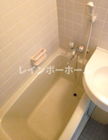 ラポール南浦和の浴室