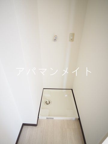 【設備】 | 貴浩マンション | 洗濯機置場です
