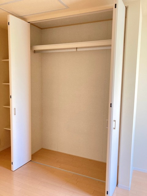 ＫＳメゾンの収納|★クローゼット★