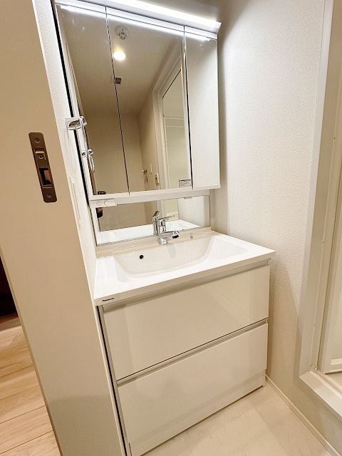 ｍａｎｏｉｒ　ｙｕｋｉｇａｙａの独立洗面台