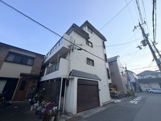 エスクィーナの外観