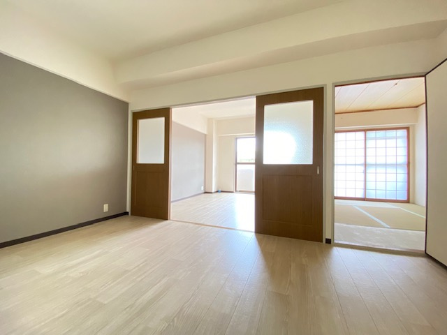 【居間・リビング】 | エバーモア北神戸 | エバーモア北神戸(Goodhome)