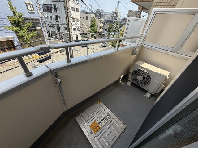 ミヤケンパレスⅡのバルコニー