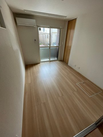 D-room甲子園の居間・リビング