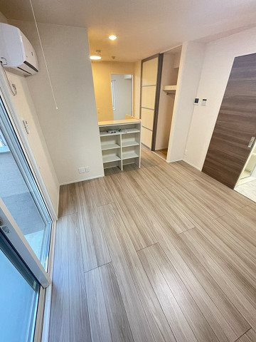 D-room　WEST　PARK　西宮北口の居間・リビング