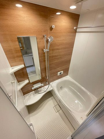 D-room　WEST　PARK　西宮北口の浴室