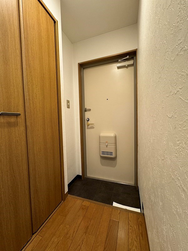 TATディナスティ西本町の玄関