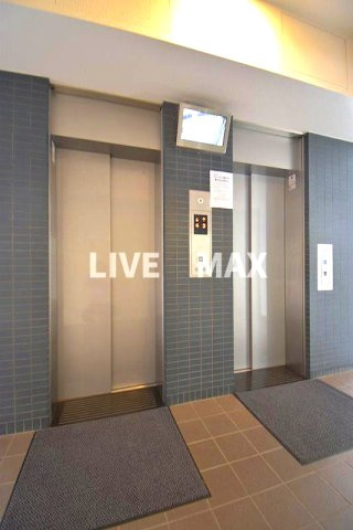 【エントランス】ア・ミュゼ新大阪 