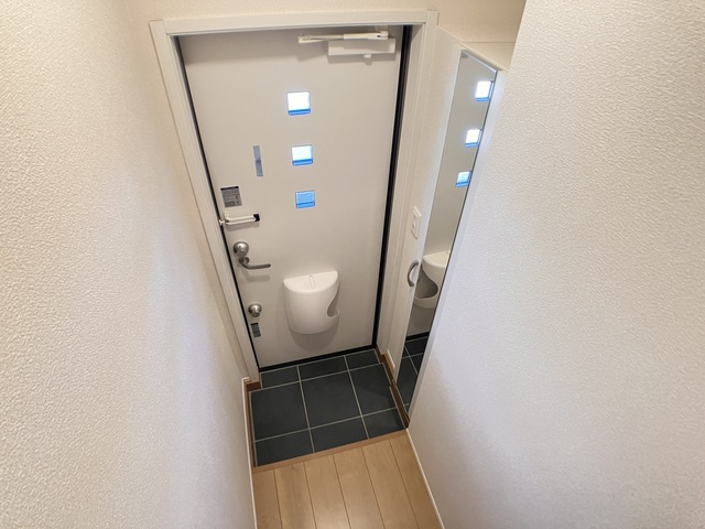アルエル旭ヶ丘Ｂ棟の玄関