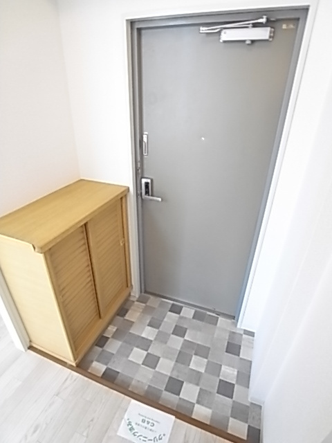 パサージュ北青木の玄関