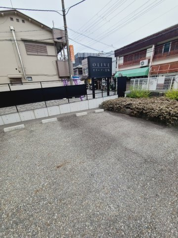 メゾンディスポワールの駐車場