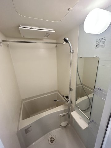 LaDouceur梅田Westの浴室