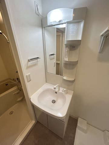 LaDouceur梅田Westの洗面所