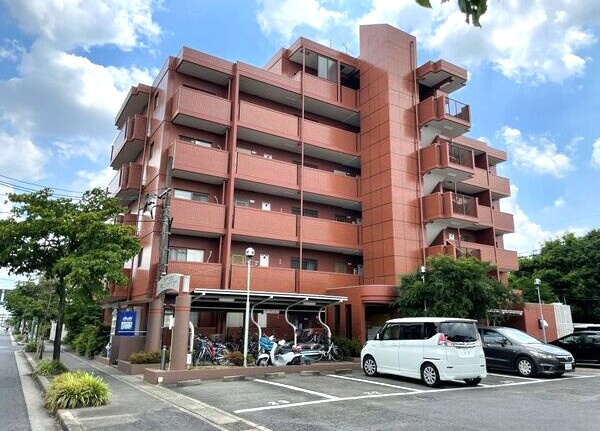 ＯＳ・ＳＫＹパークサイドヴィラ白山の外観