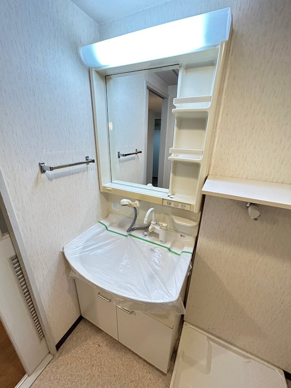 ジュリアス中山手の洗面所