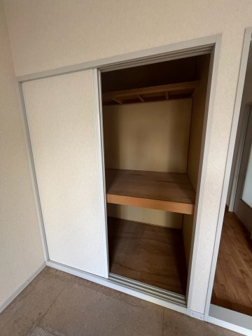 フラットオークの収納