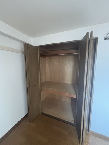 エクウス佃の収納