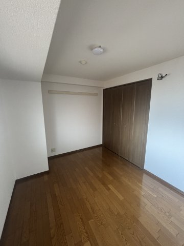 エクウス佃の寝室