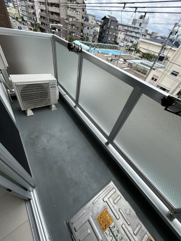 BLANCCOURT塚本のバルコニー