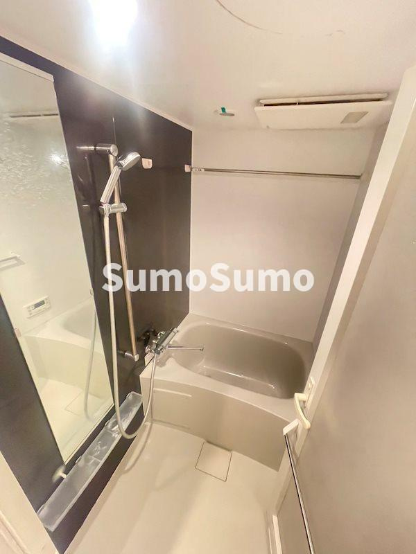 エンクレスト博多PREMIERの浴室