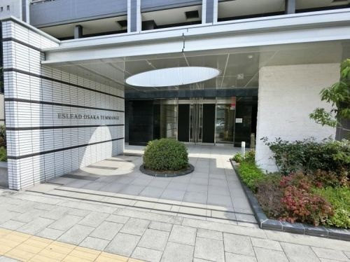 エスリード大阪天満宮のエントランス