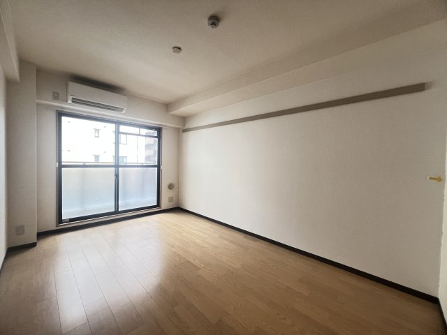 ミリオンベル本山の居間・リビング
