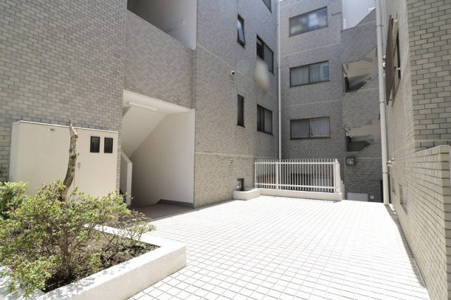 【その他共用部分】 | コスモ大泉学園　(保谷店) | 最寄りの「大泉学園」駅は通勤急行停車駅の為、池袋へ快適アクセスが可能。