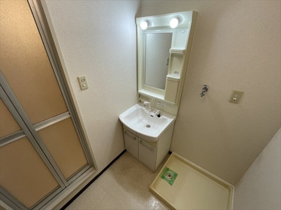 【洗面所】 | フレンドリー西明石 | 同建物別部屋の写真になります。
