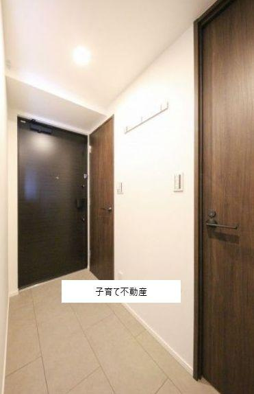 ザ・パークハビオ新御徒町の玄関