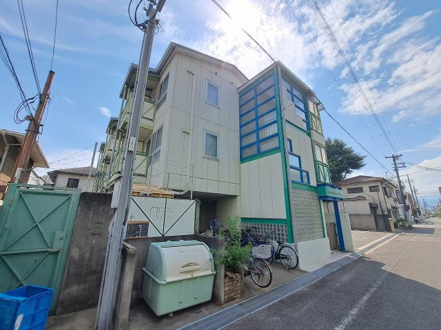 ピーターハウス甲子園の外観