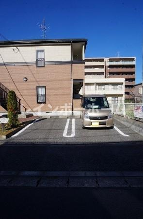 【仲介手数料：50％OFF】対象物件！の駐車場