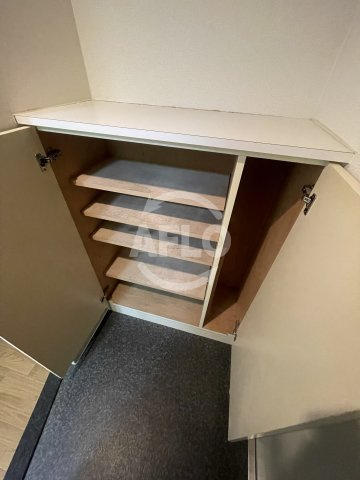 アミュゼ新大阪の収納|ア・ミュゼ新大阪　シューズボックス