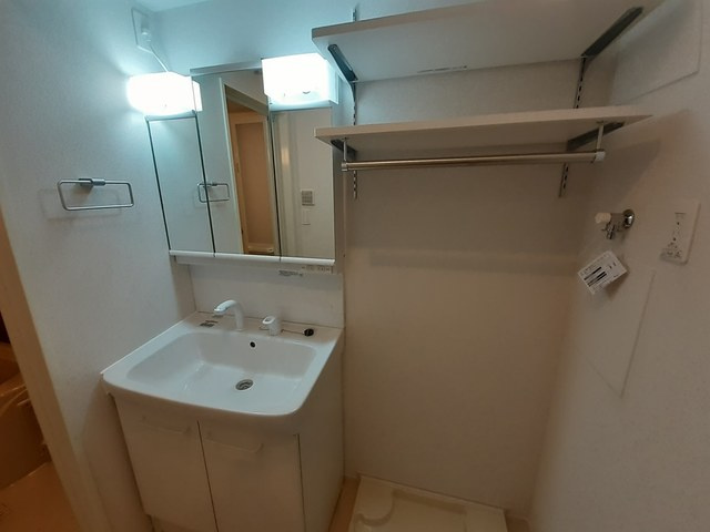 川崎市多摩区菅馬場１丁目のアパートの洗面所