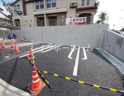 アルトゥーラの駐車場