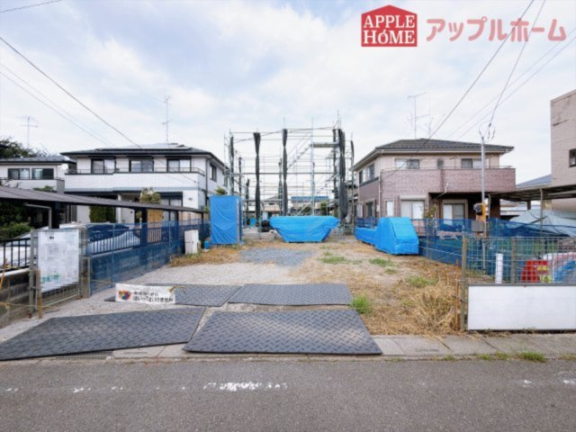 [新築住宅] 熊谷市見晴町 第3期 全1棟の前面道路含む現地写真