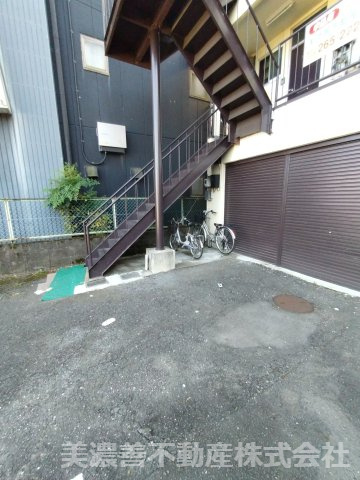 ６７２８８　岐阜市畷町事業用のその他
