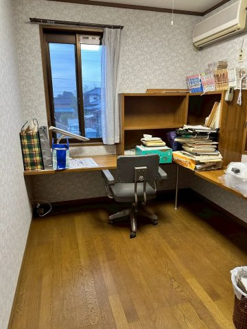 栃木市藤岡町藤岡　中古戸建の洋室|2階納戸部分は書斎にいかがでしょうか