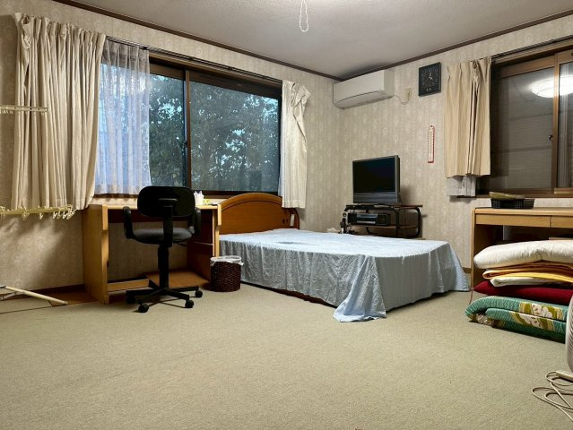 栃木市藤岡町藤岡　中古戸建の洋室