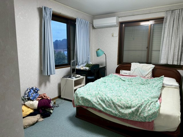 栃木市藤岡町藤岡　中古戸建の洋室