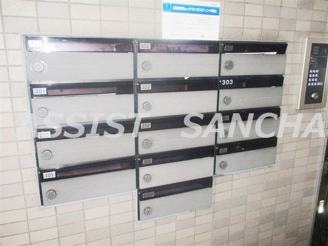 メゾン・ド・ヴィレ三軒茶屋のロビー