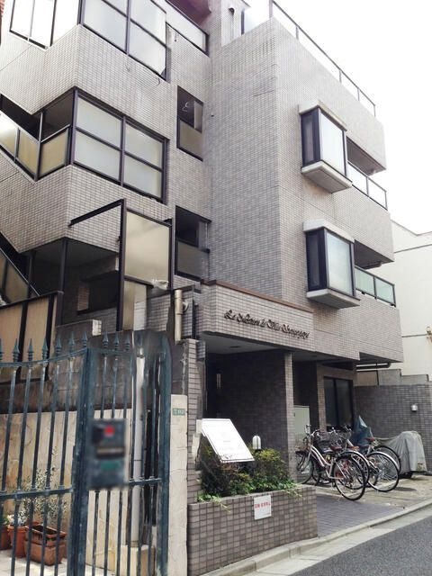 メゾン・ド・ヴィレ三軒茶屋の外観