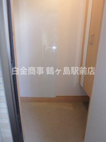シャルム・エステートの玄関