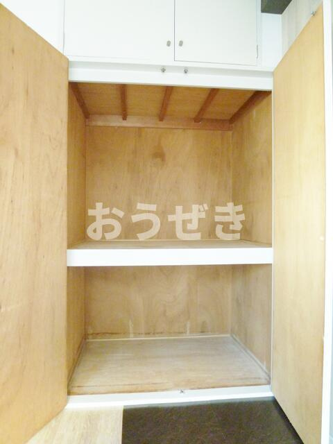 ユウキビル横浜の収納