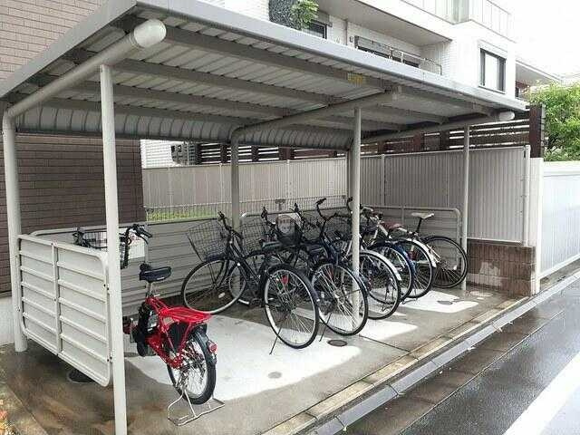 稲城市東長沼のアパートのその他共用部分