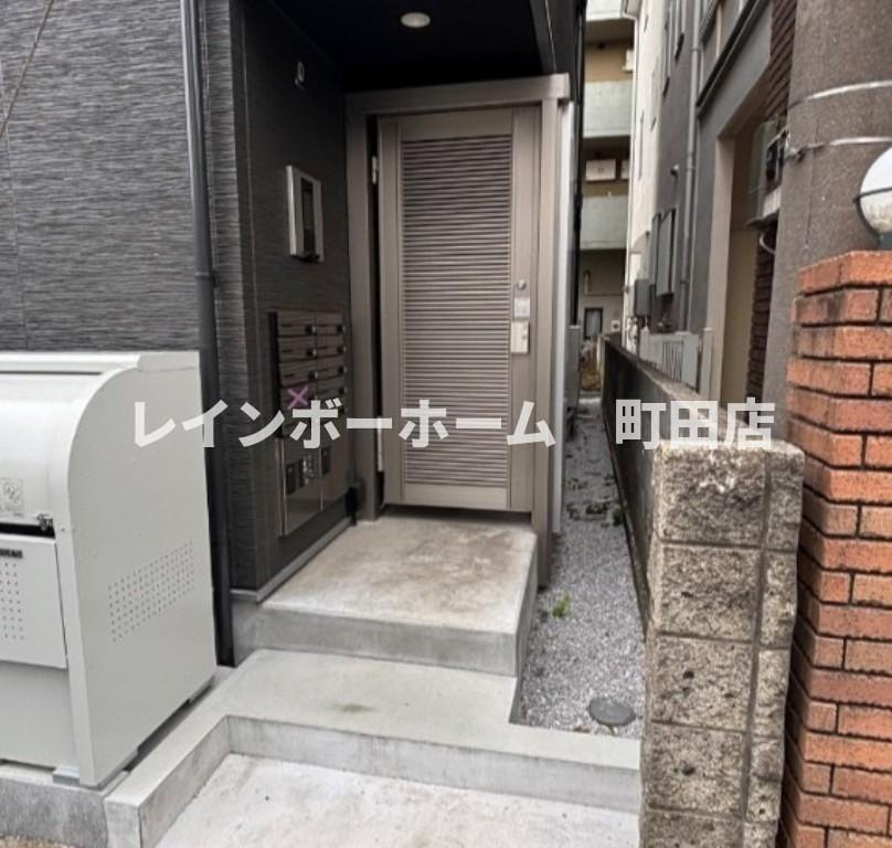 カインドネス西橋本※初期費用分割あと払いサービス利用可能物件のエントランス