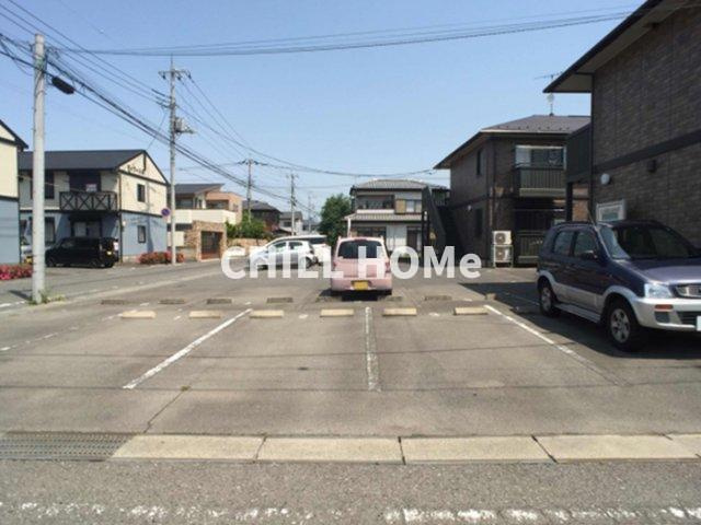 　の駐車場|前橋、高崎、伊勢崎、まとめてご紹介可能♪ぜひ、当社、チルホームのHPもご覧ください♪