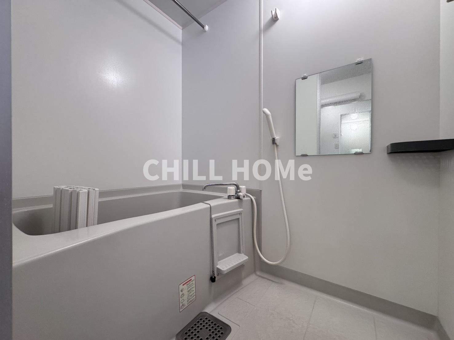 　の浴室