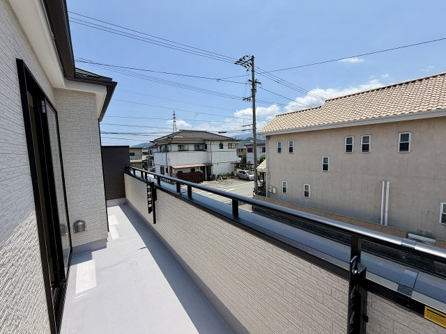 東雲町2丁目　新築戸建 Bのバルコニー|【バルコニー】
