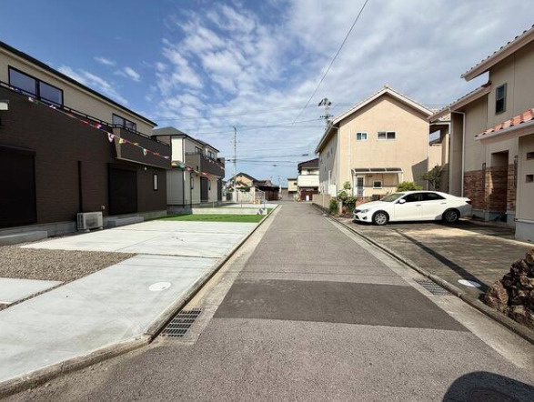 東雲町2丁目　新築戸建 Bの前面道路含む現地写真|【前面道路含む現地写真】