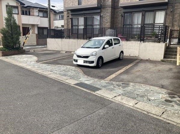 ワンダースクエア赤池ⅡＥの駐車場